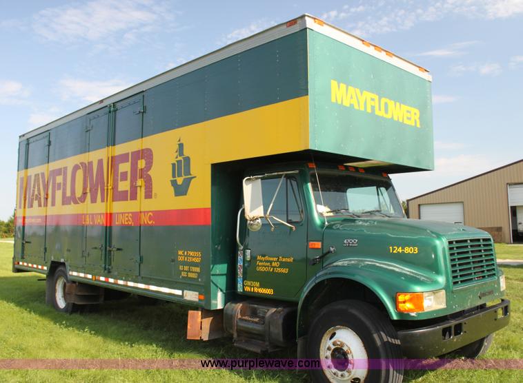 image for item G4040 1994 International 4700 box truck