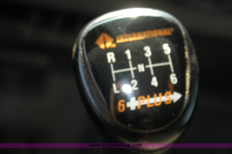 image for item G4040 1994 International 4700 box truck