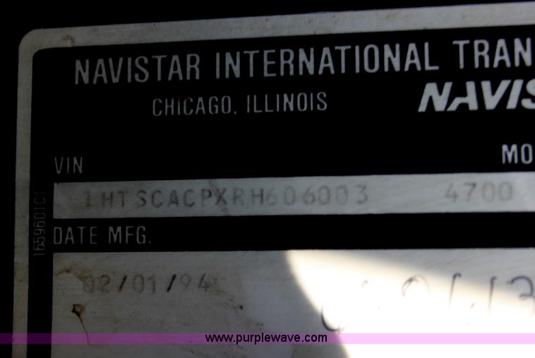 image for item G4040 1994 International 4700 box truck