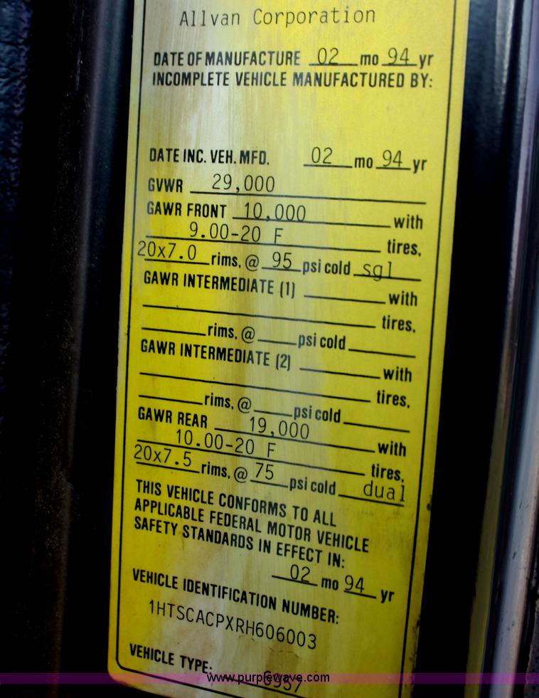 image for item G4040 1994 International 4700 box truck