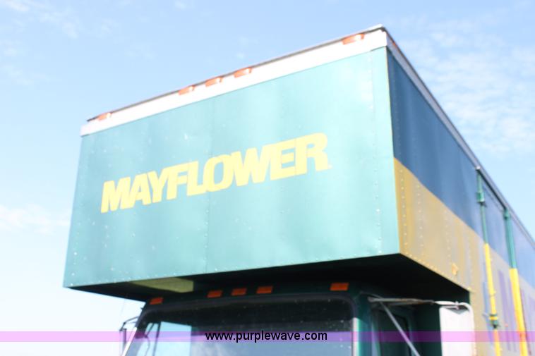 image for item G4040 1994 International 4700 box truck