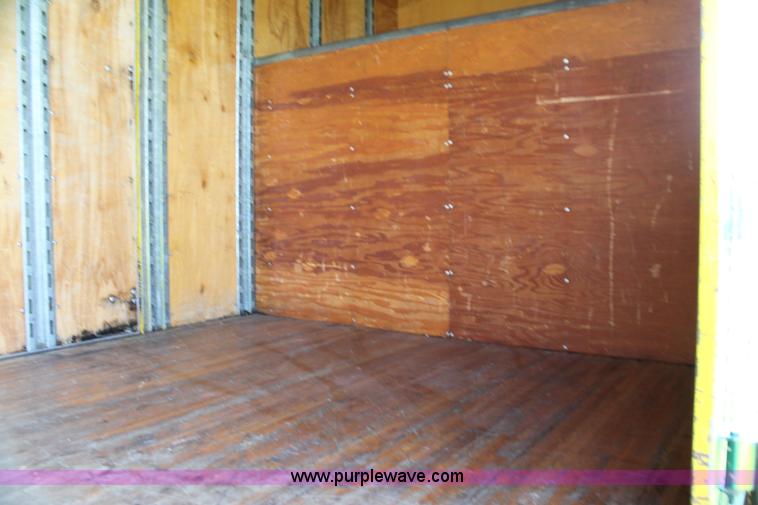 image for item G4040 1994 International 4700 box truck