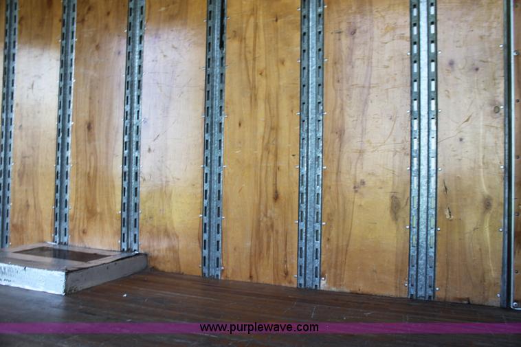 image for item G4040 1994 International 4700 box truck