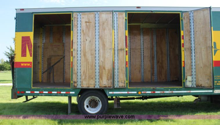 image for item G4040 1994 International 4700 box truck