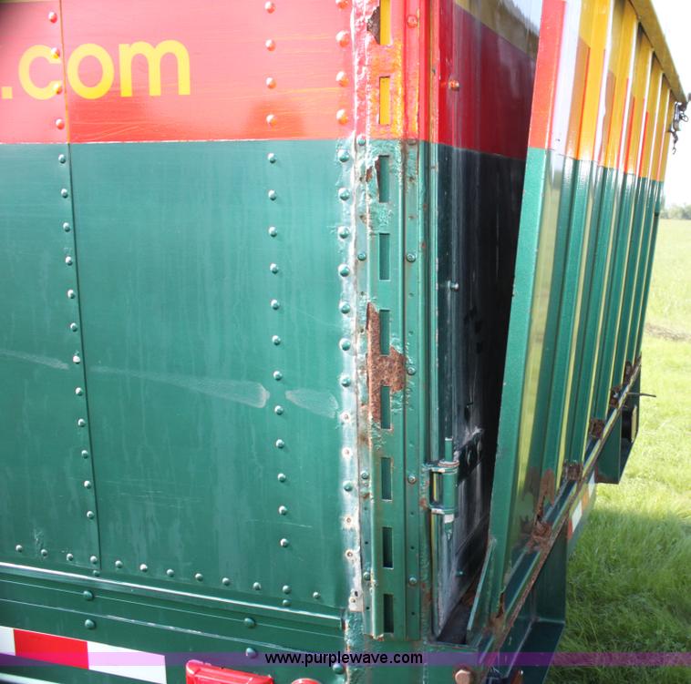 image for item G4040 1994 International 4700 box truck