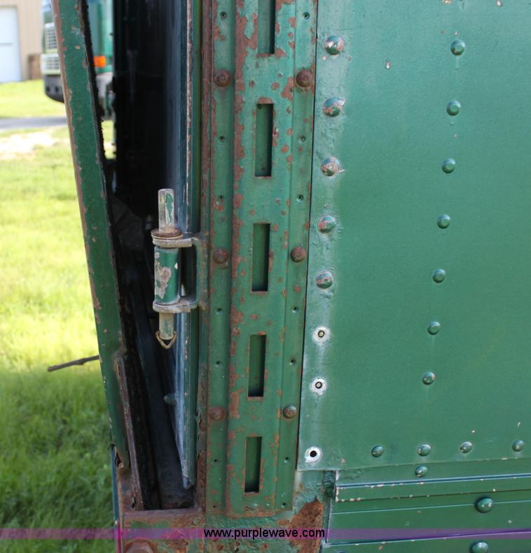 image for item G4040 1994 International 4700 box truck