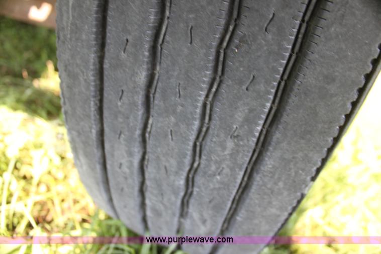 image for item G4040 1994 International 4700 box truck