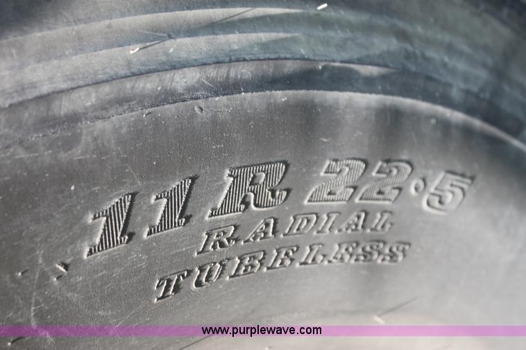 image for item G4040 1994 International 4700 box truck