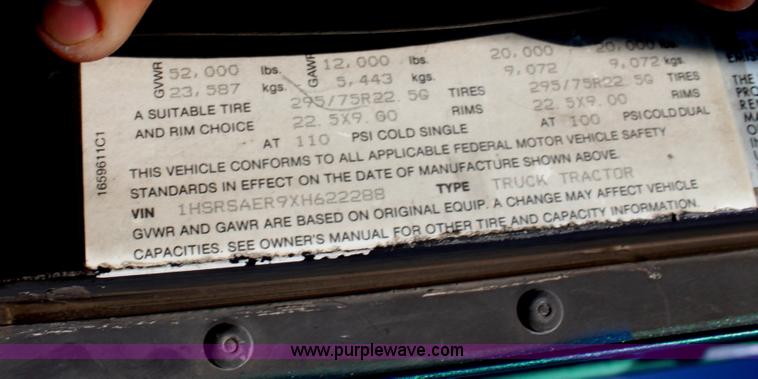 image for item G4041 1999 International 9800 Eagle semi truck