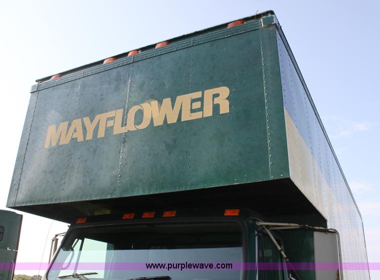 image for item G4042 1996 International 4700 box truck