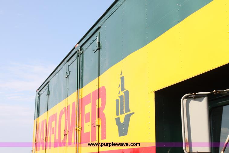 image for item G4042 1996 International 4700 box truck