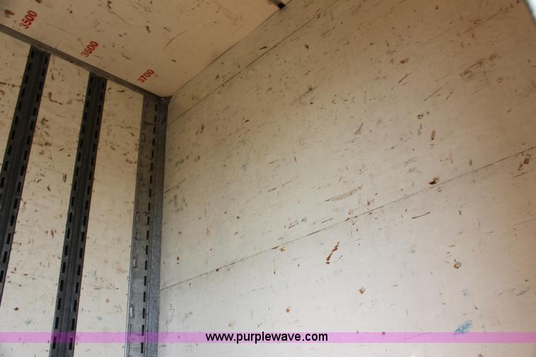 image for item G4044 1994 Kentucky 48' moving van trailer