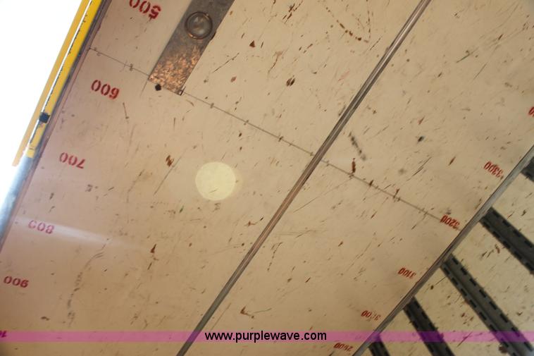 image for item G4044 1994 Kentucky 48' moving van trailer