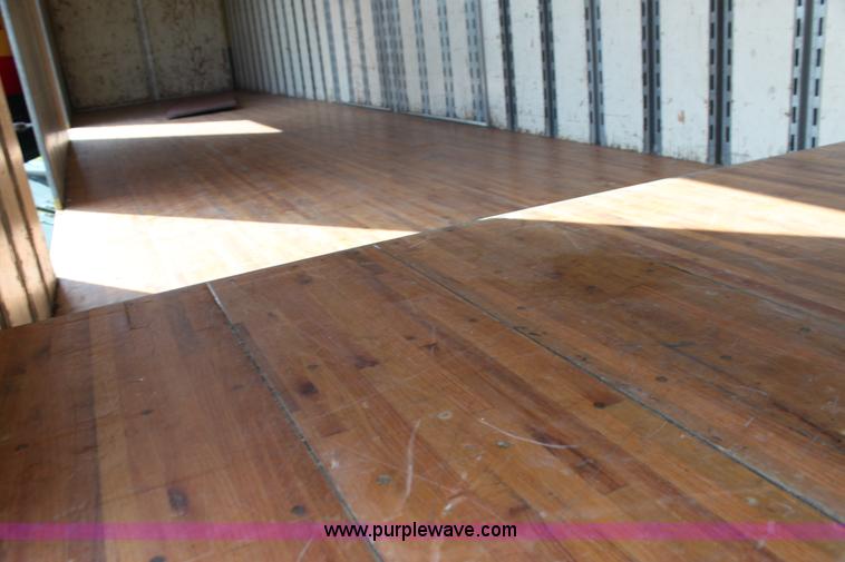 image for item G4044 1994 Kentucky 48' moving van trailer