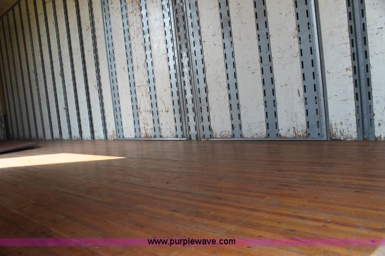 image for item G4044 1994 Kentucky 48' moving van trailer