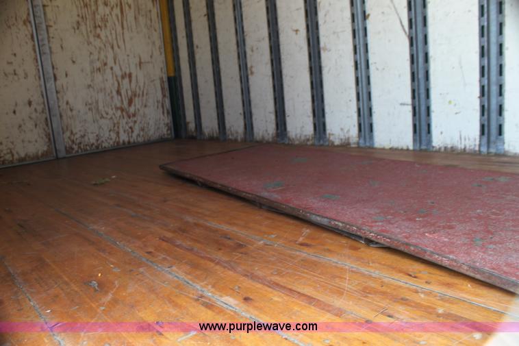 image for item G4044 1994 Kentucky 48' moving van trailer