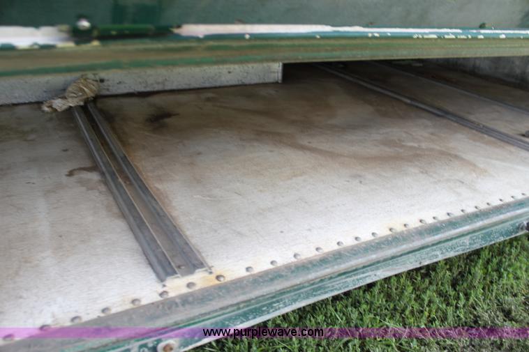 image for item G4044 1994 Kentucky 48' moving van trailer