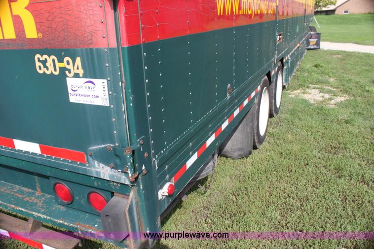 image for item G4044 1994 Kentucky 48' moving van trailer