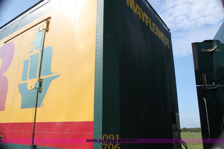 image for item G4044 1994 Kentucky 48' moving van trailer