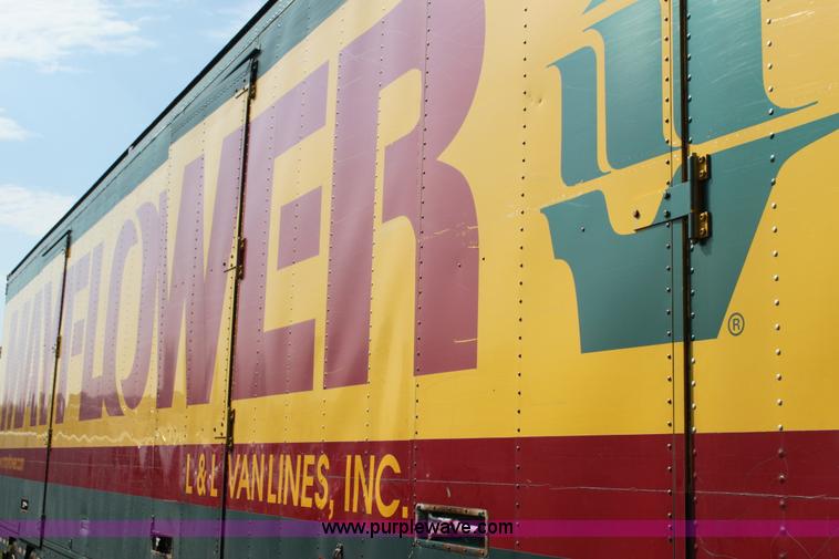 image for item G4044 1994 Kentucky 48' moving van trailer