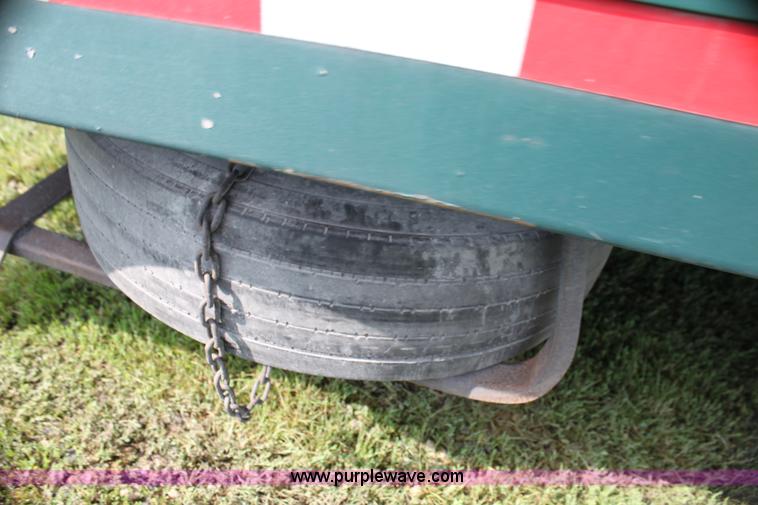 image for item G4044 1994 Kentucky 48' moving van trailer