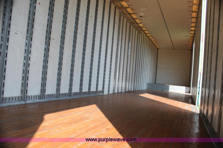 image for item G4045 1999 Kentucky 53' moving van trailer