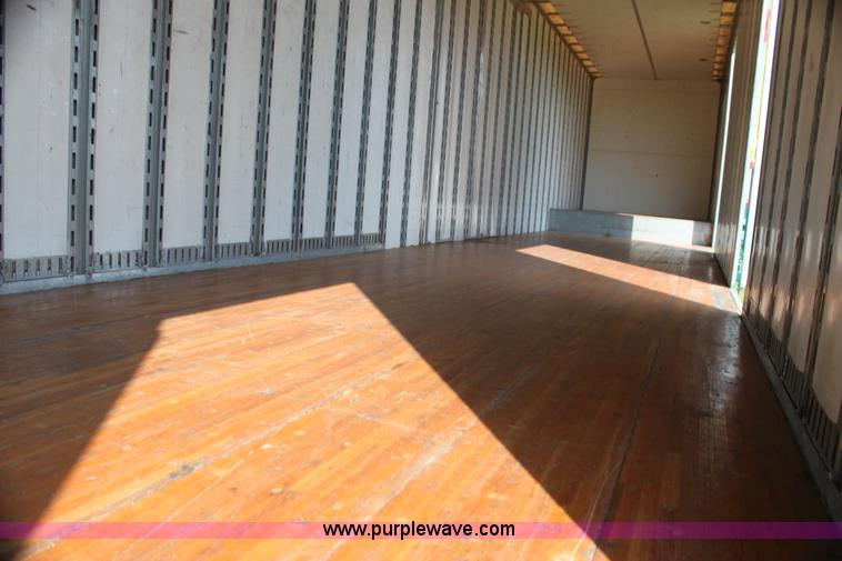 image for item G4045 1999 Kentucky 53' moving van trailer