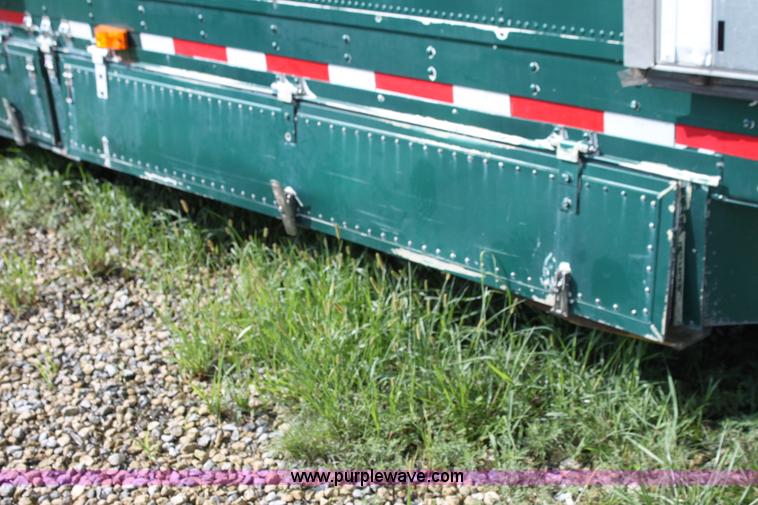image for item G4045 1999 Kentucky 53' moving van trailer