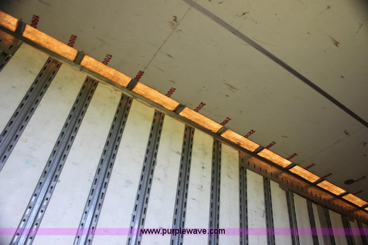 image for item G4045 1999 Kentucky 53' moving van trailer