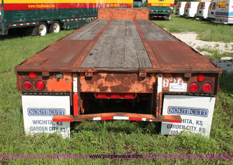 image for item G4046 1988 Trailmobile 48' step deck trailer