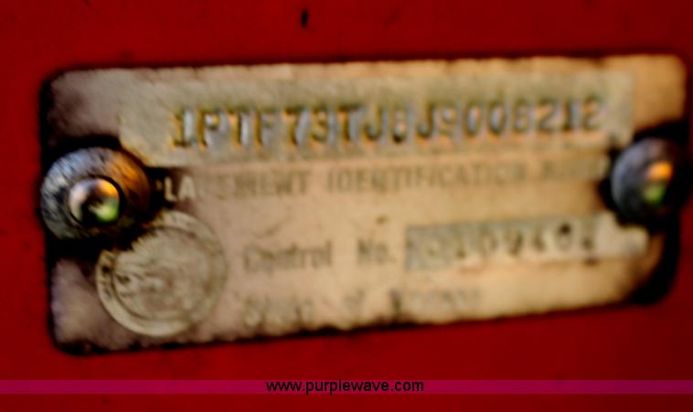 image for item G4046 1988 Trailmobile 48' step deck trailer