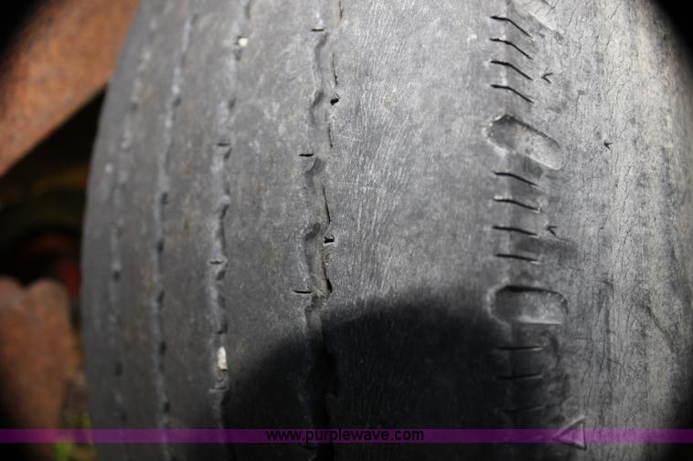 image for item G4046 1988 Trailmobile 48' step deck trailer