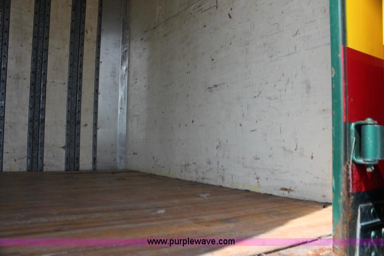 image for item G4047 1989 Dorsey 48' moving van trailer