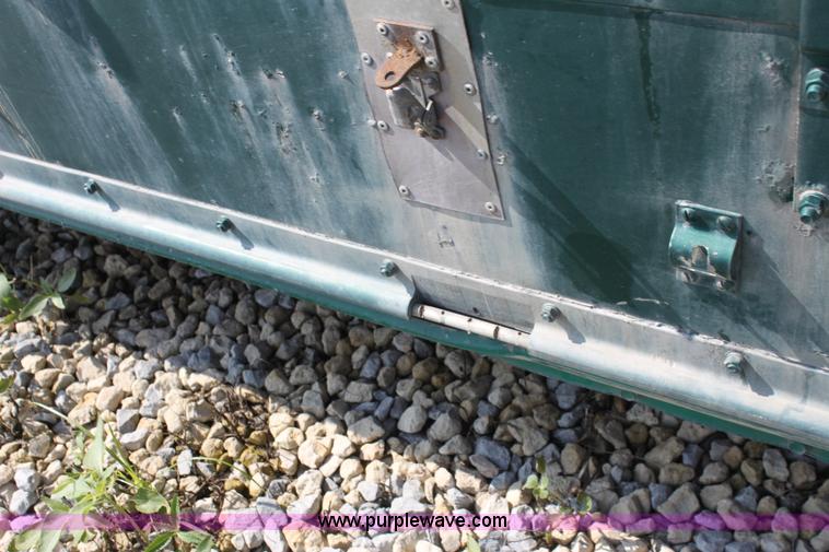 image for item G4047 1989 Dorsey 48' moving van trailer