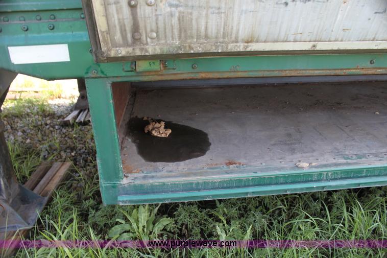 image for item G4047 1989 Dorsey 48' moving van trailer