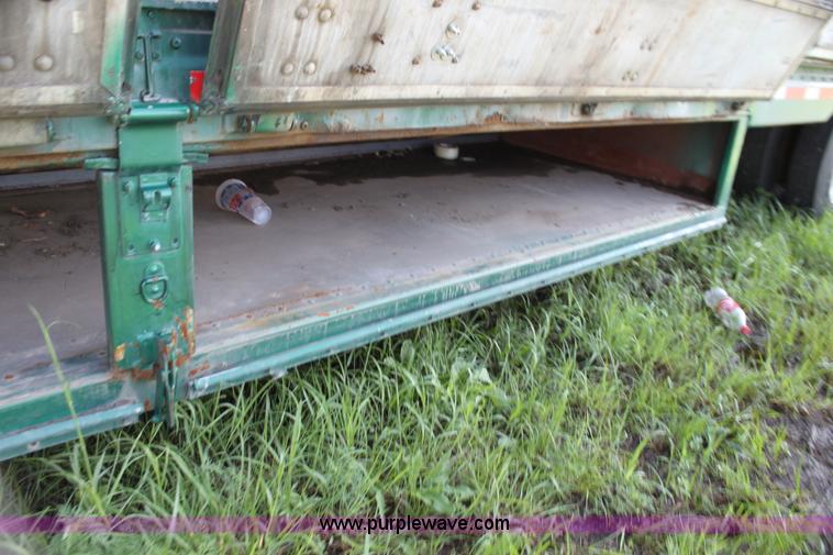 image for item G4047 1989 Dorsey 48' moving van trailer