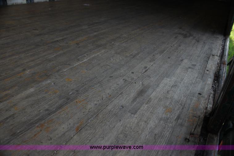 image for item G4047 1989 Dorsey 48' moving van trailer