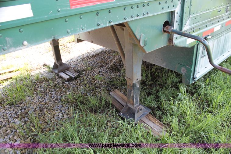 image for item G4047 1989 Dorsey 48' moving van trailer