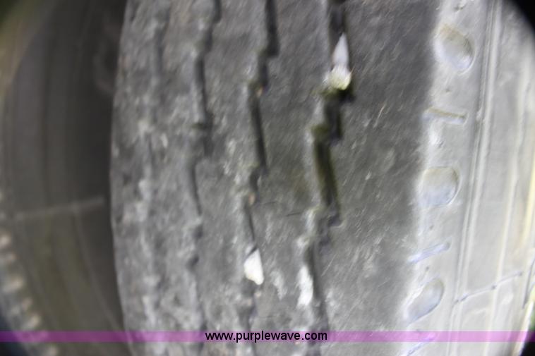 image for item G4047 1989 Dorsey 48' moving van trailer