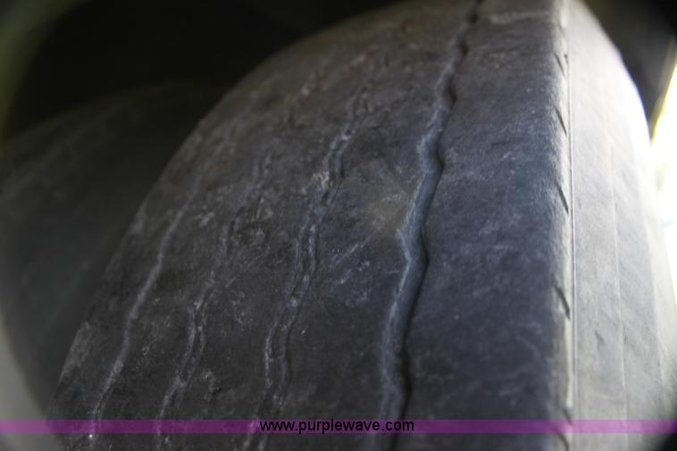 image for item G4047 1989 Dorsey 48' moving van trailer