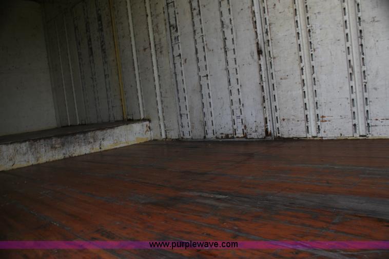 image for item G4048 1984 Kentucky 48' moving van trailer