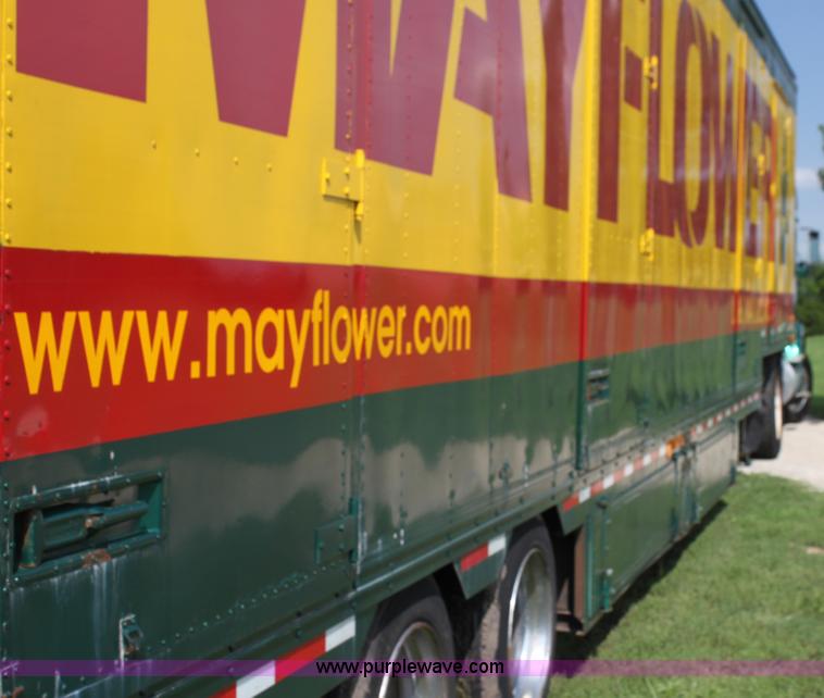 image for item G4048 1984 Kentucky 48' moving van trailer