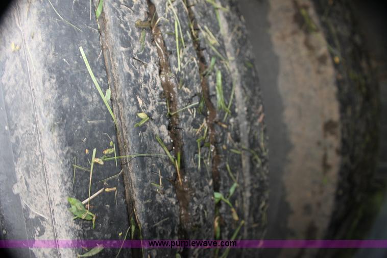 image for item G4048 1984 Kentucky 48' moving van trailer