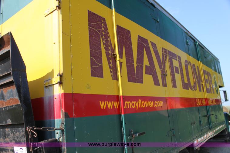 image for item G4054 1991 International 4700 box truck