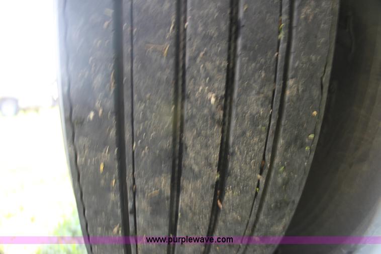 image for item G4054 1991 International 4700 box truck