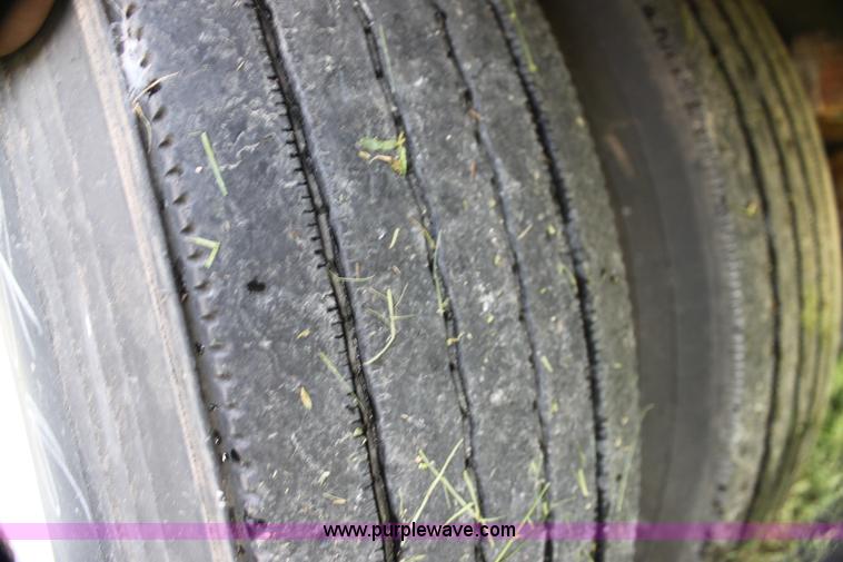 image for item G4054 1991 International 4700 box truck