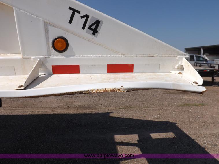 image for item I7626 2000 Ranco belly dump trailer