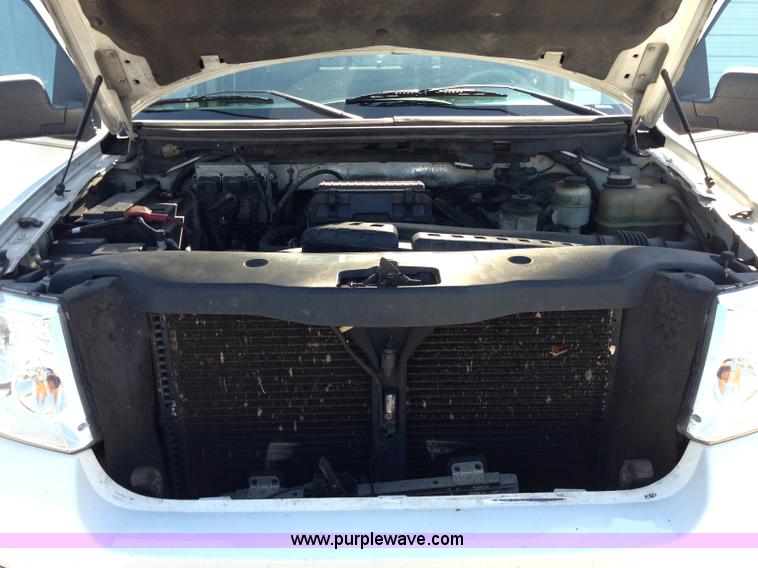 image for item A4948 2006 Ford F150 XLT SuperCrew pickup truck