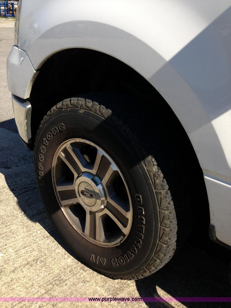 image for item A4948 2006 Ford F150 XLT SuperCrew pickup truck