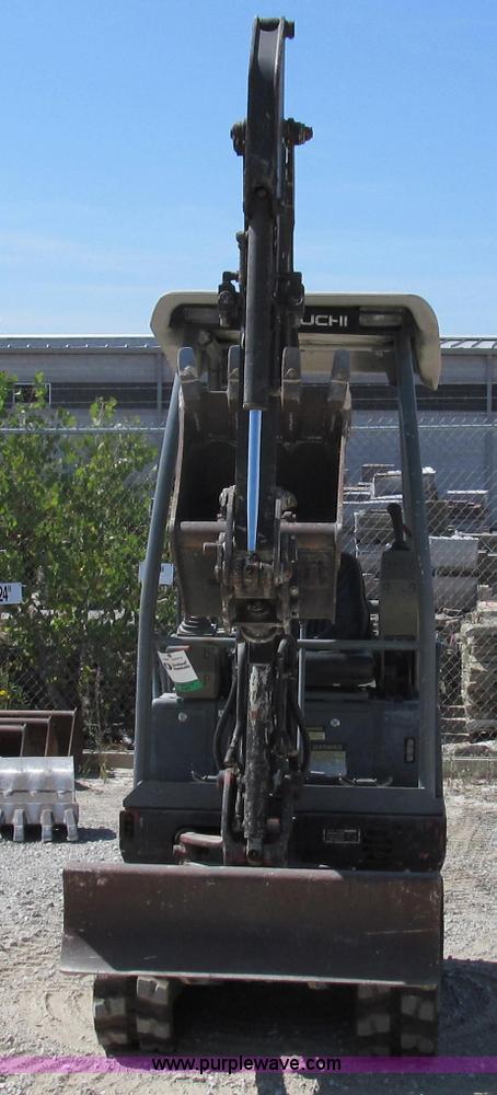 image for item G2097 2007 Takeuchi TB016 compact excavator